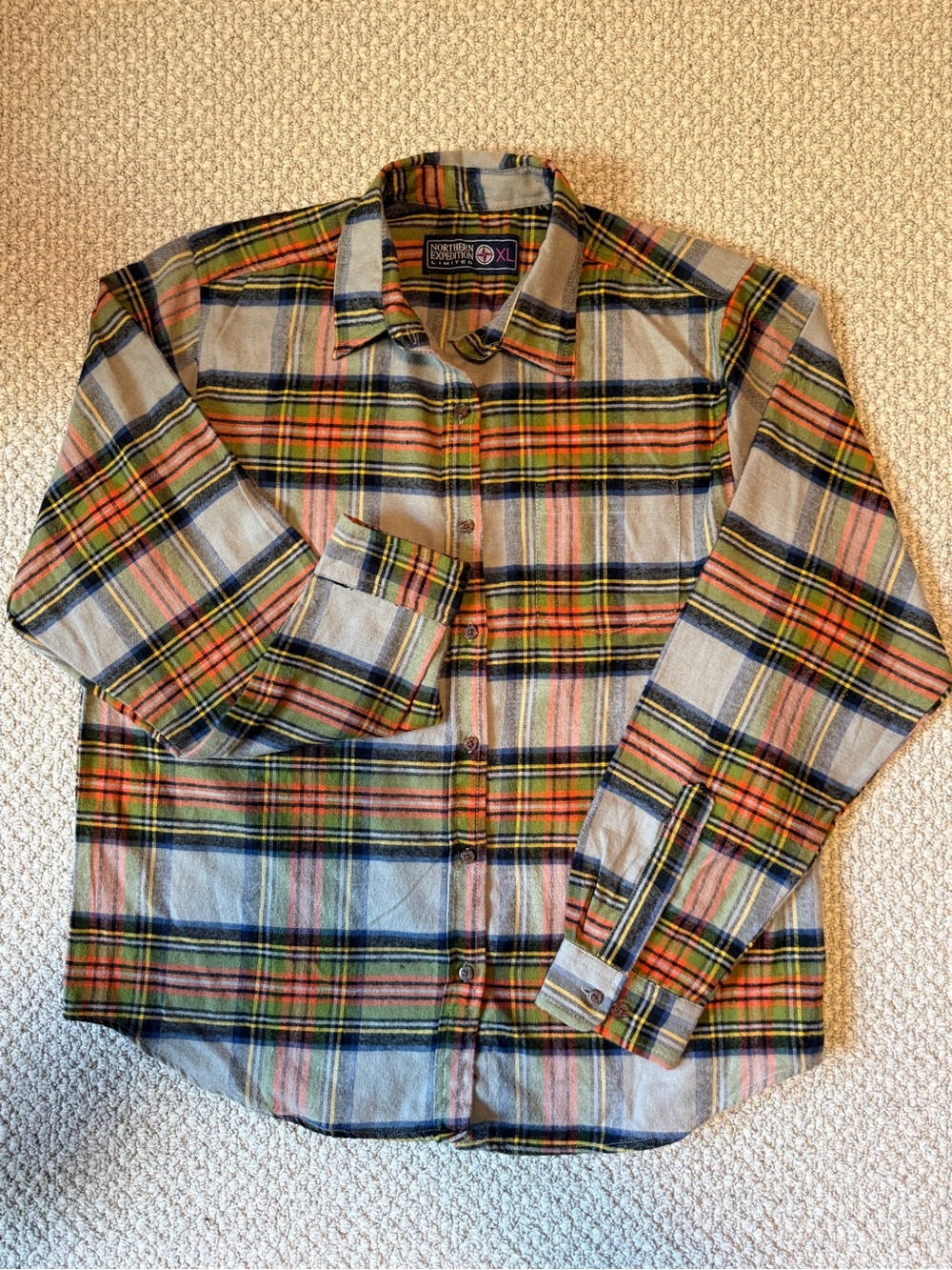 NWT Northern Expedition Plaid Flannel Long-Sleeve Button up Women’s Size XL